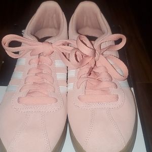Women's Adidas Sneakers
